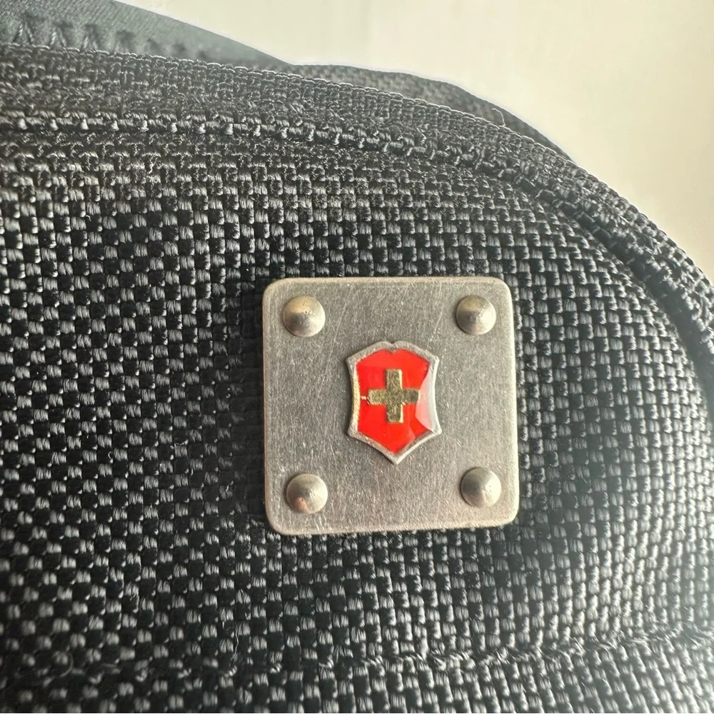 Victorinox padded adjustable